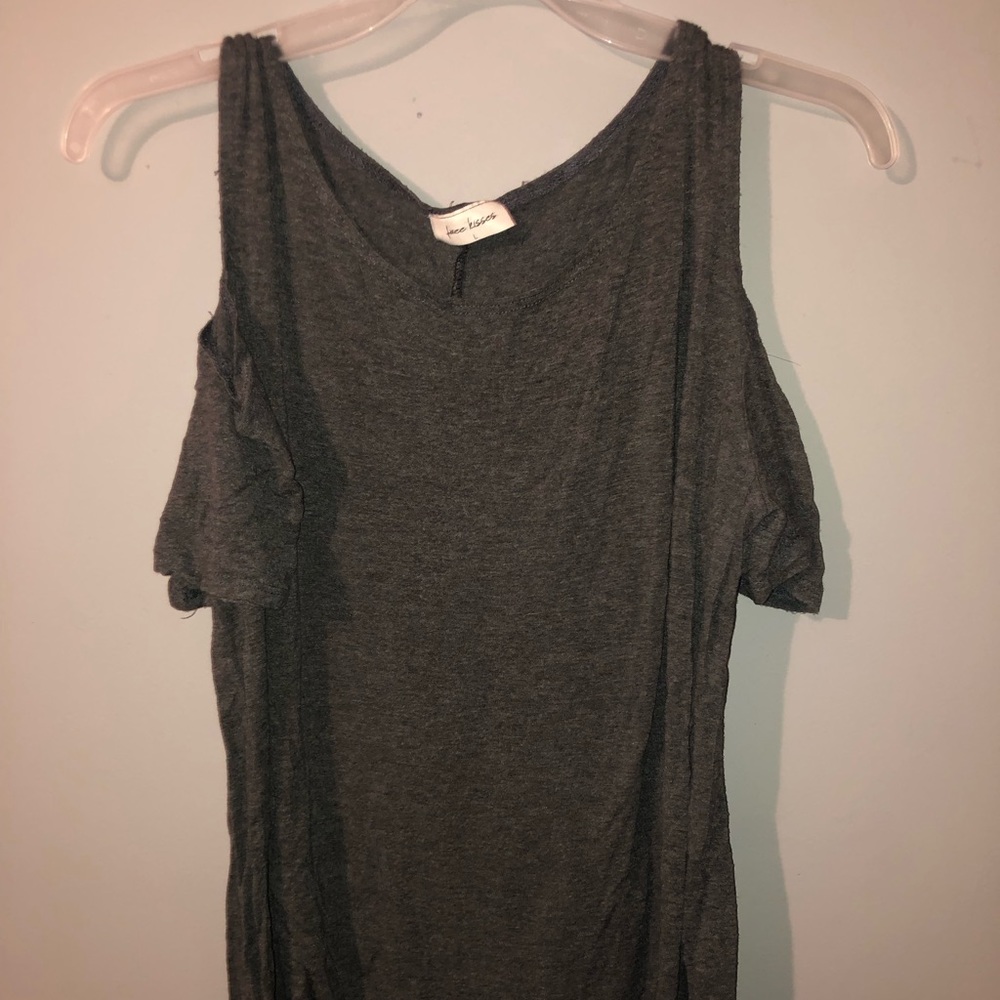 grey open shoulder shirt